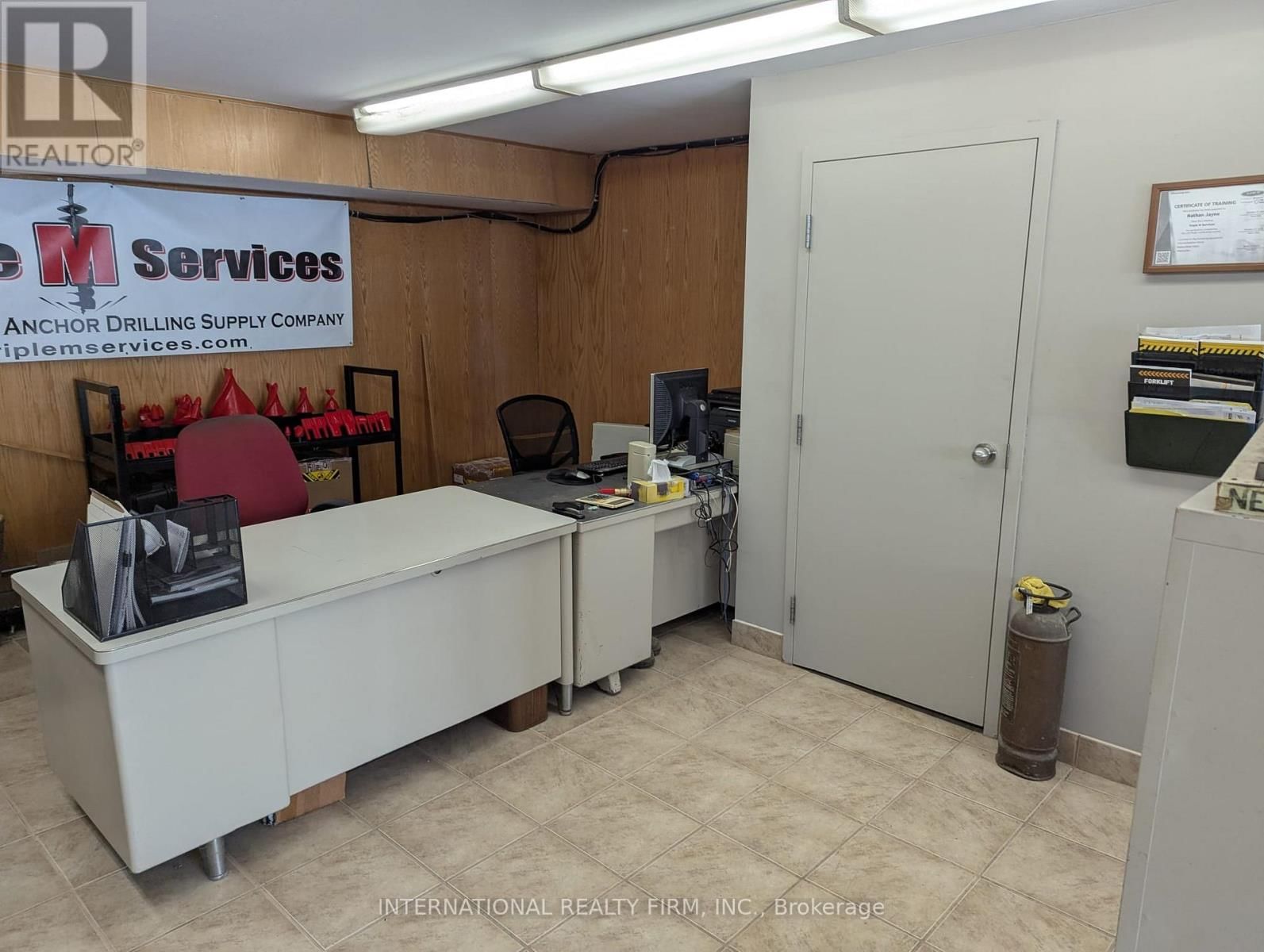 548 JUNCTION ROAD Image 26