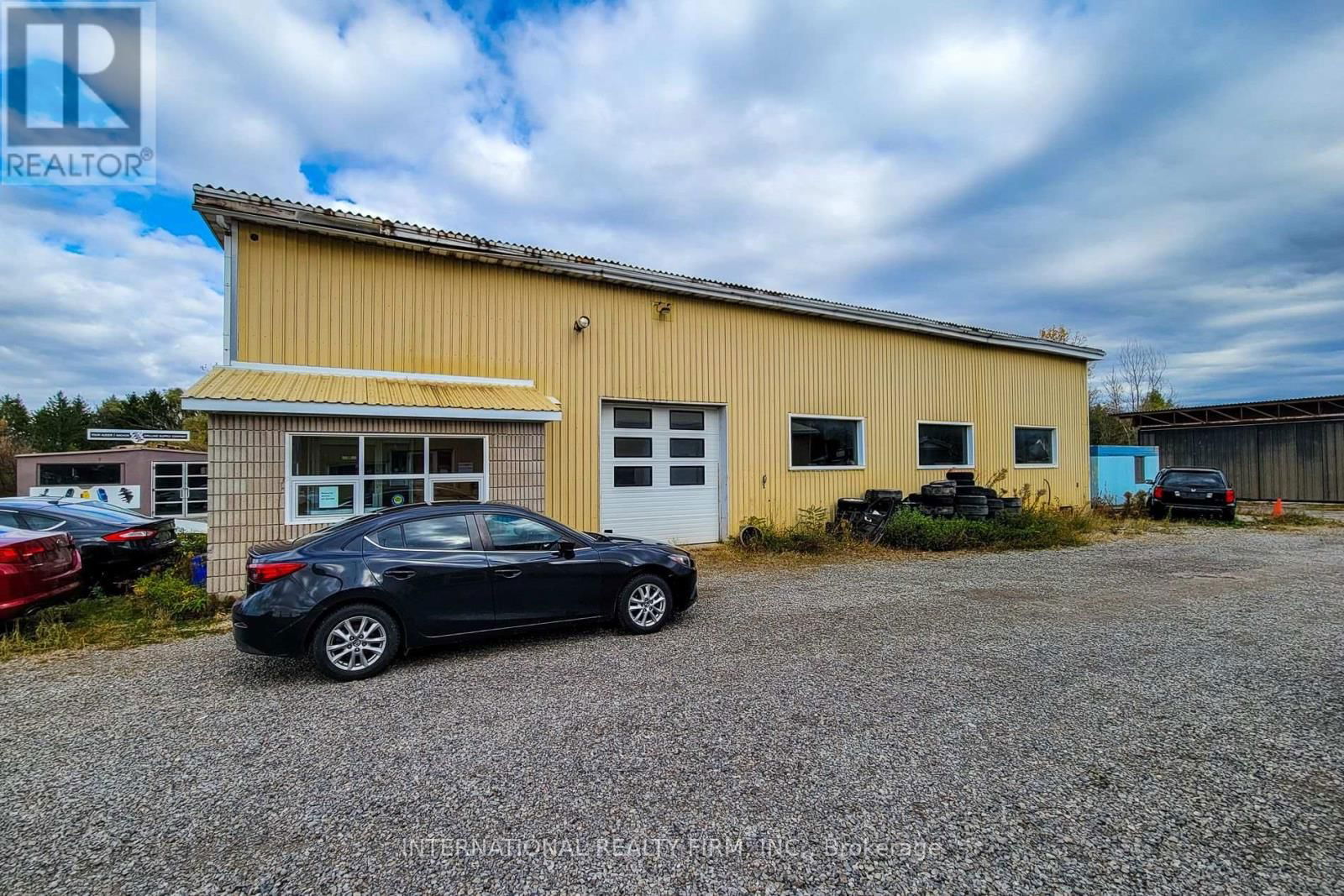 548 JUNCTION ROAD Image 4