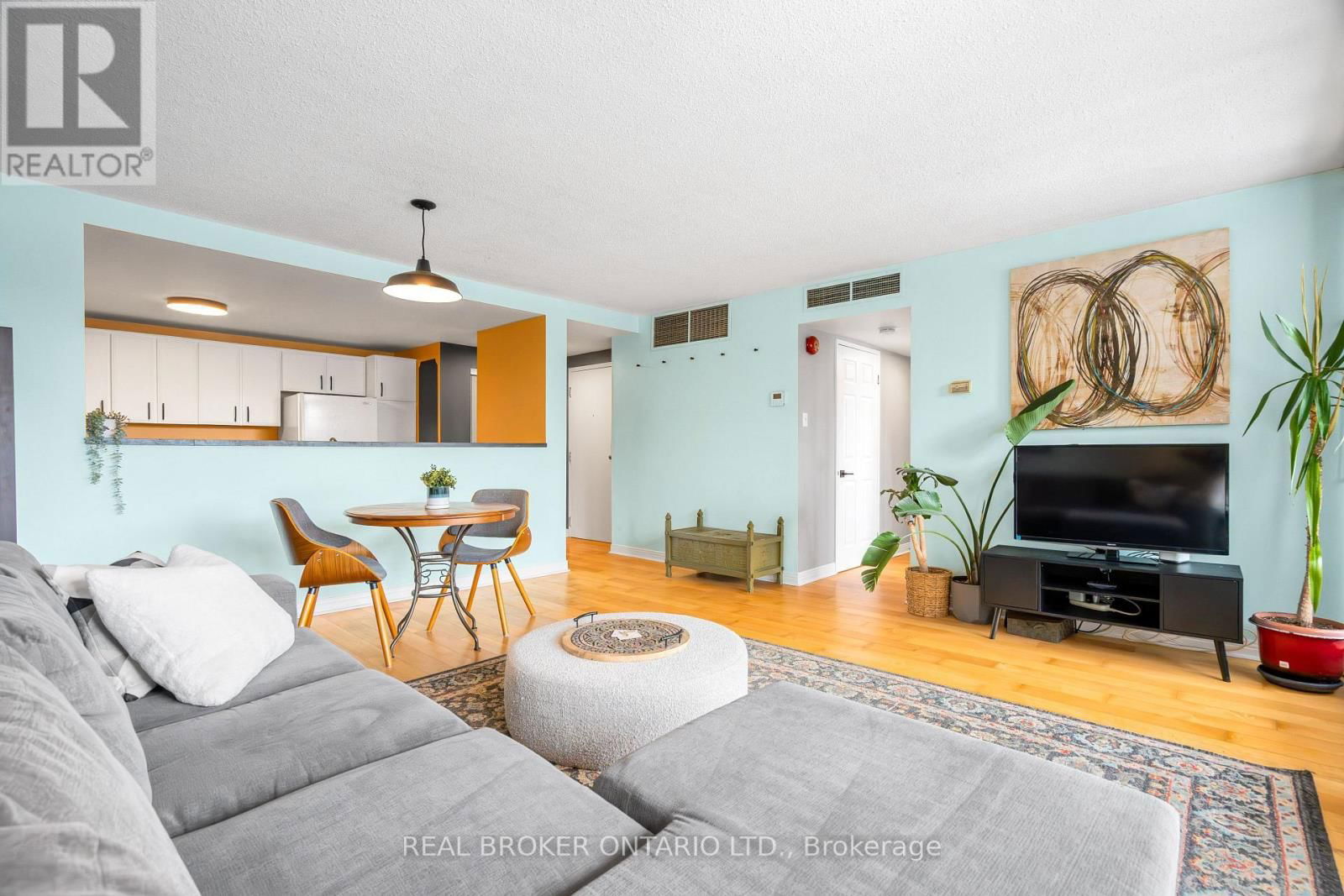 202 - 446 GILMOUR STREET Image 12