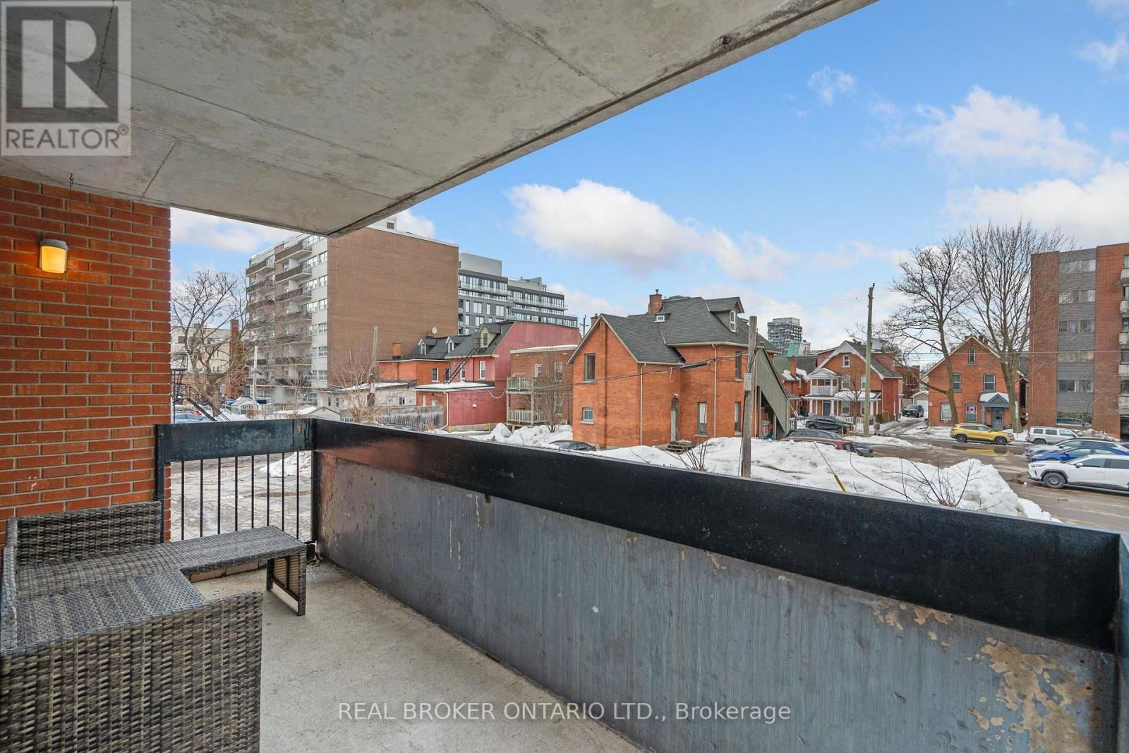 202 - 446 GILMOUR STREET Image 28