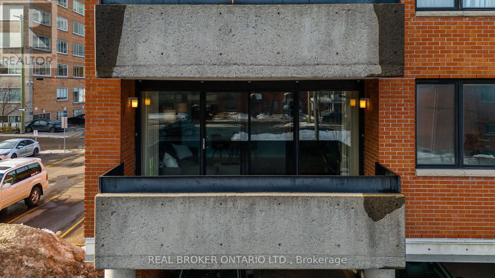 202 - 446 GILMOUR STREET Image 35