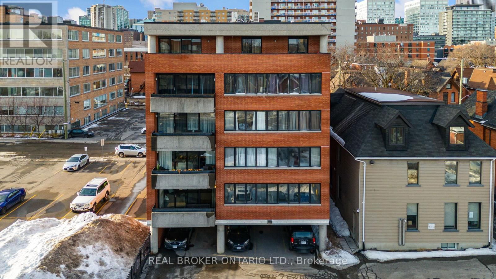 202 - 446 GILMOUR STREET Image 36
