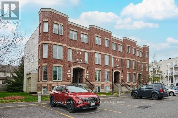 72 - 130 BERRIGAN DRIVE Image 3