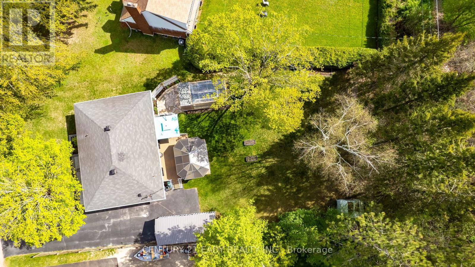 201 WADE AVENUE Image 10