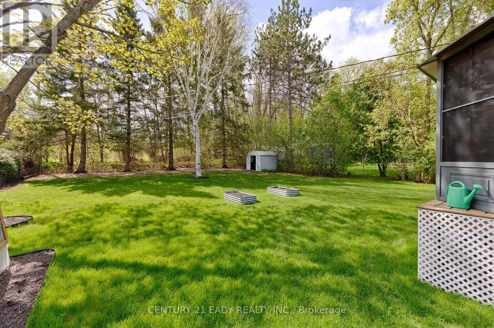 201 WADE AVENUE Image 16