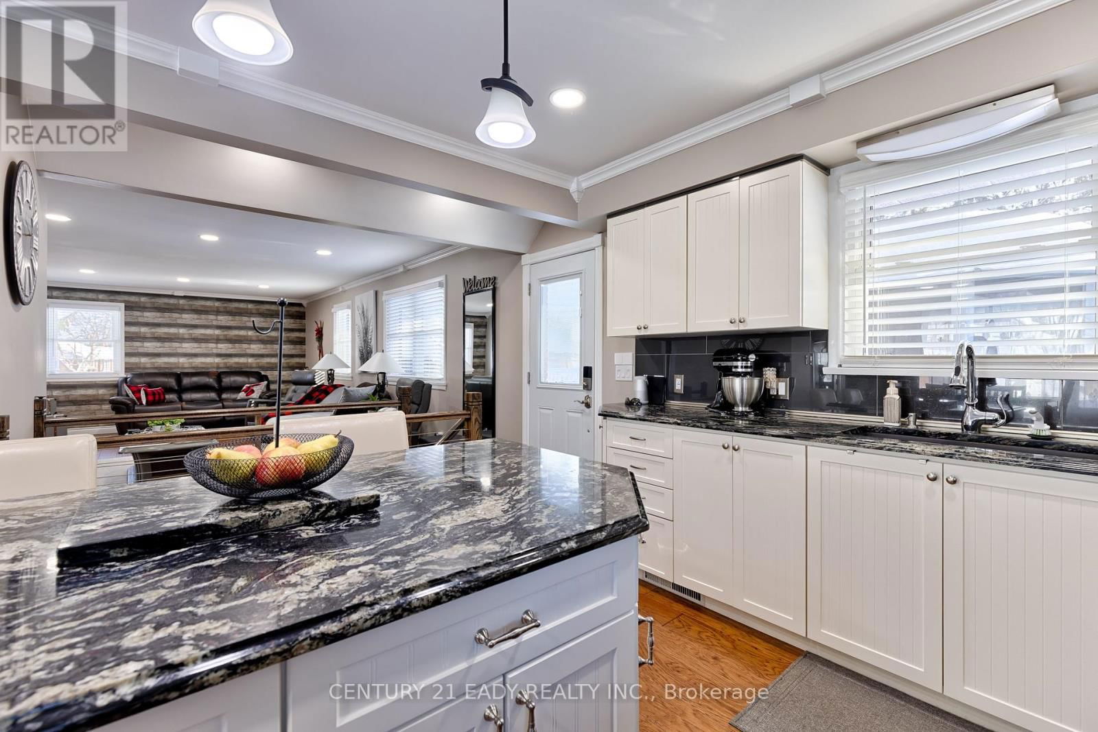 201 WADE AVENUE Image 30