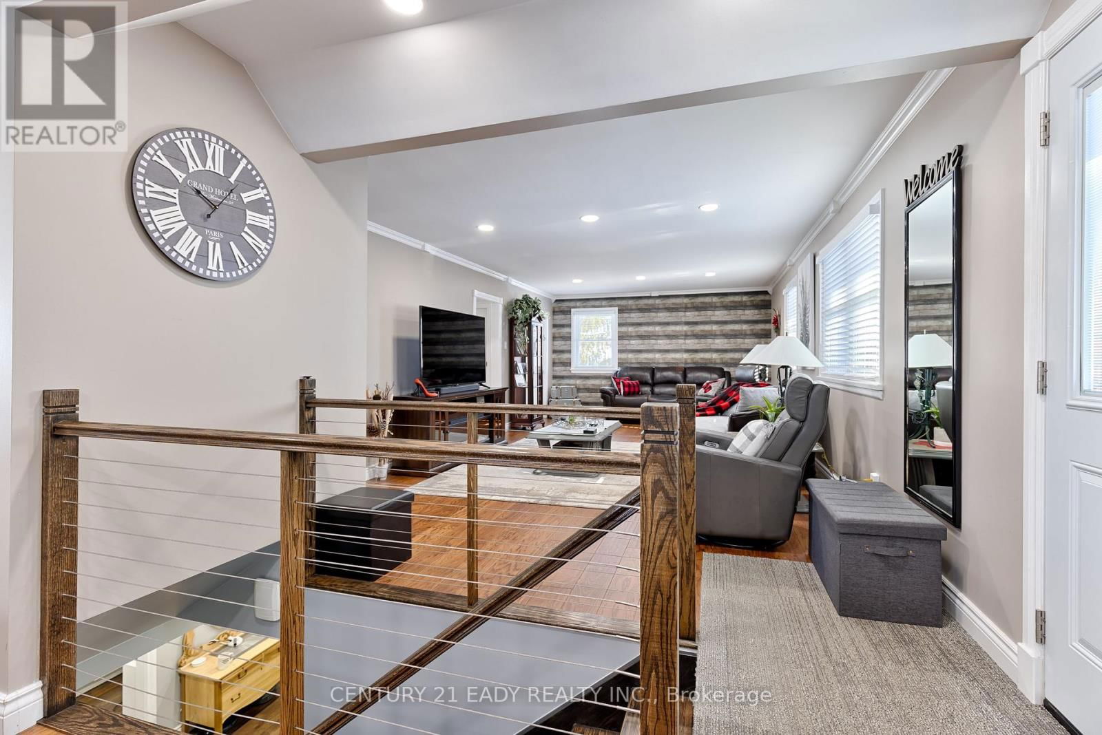 201 WADE AVENUE Image 33