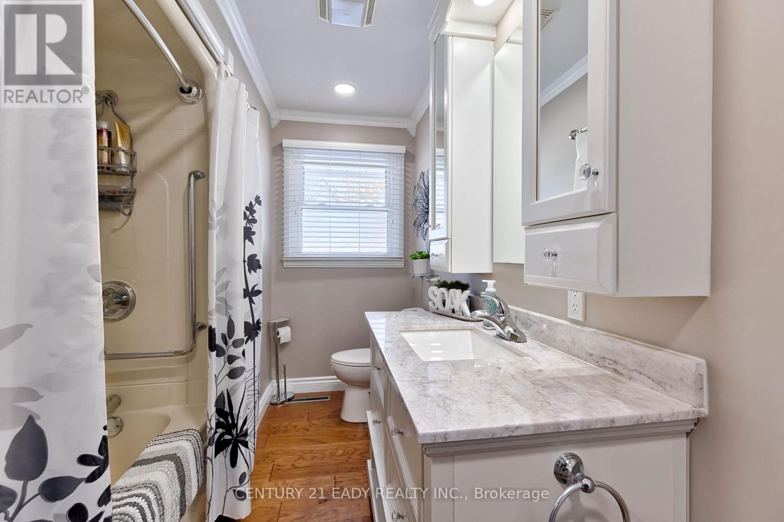 201 WADE AVENUE Image 38