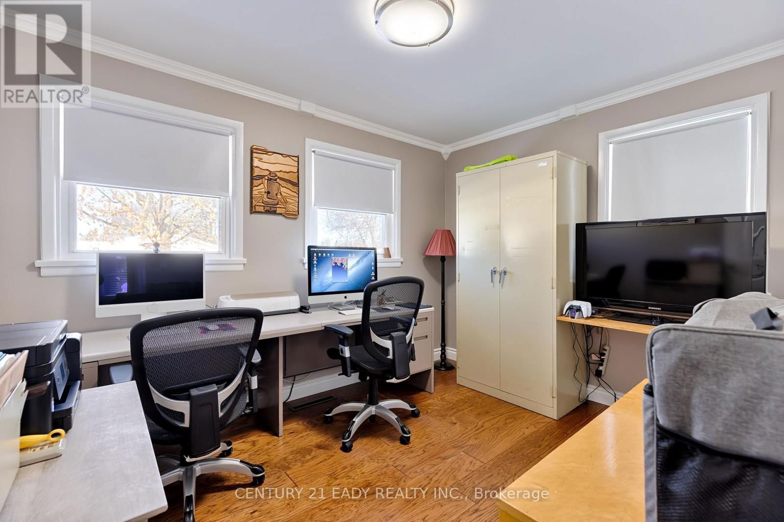 201 WADE AVENUE Image 39