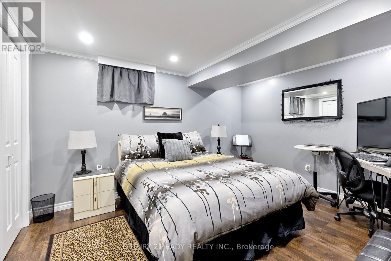 201 WADE AVENUE Image 43