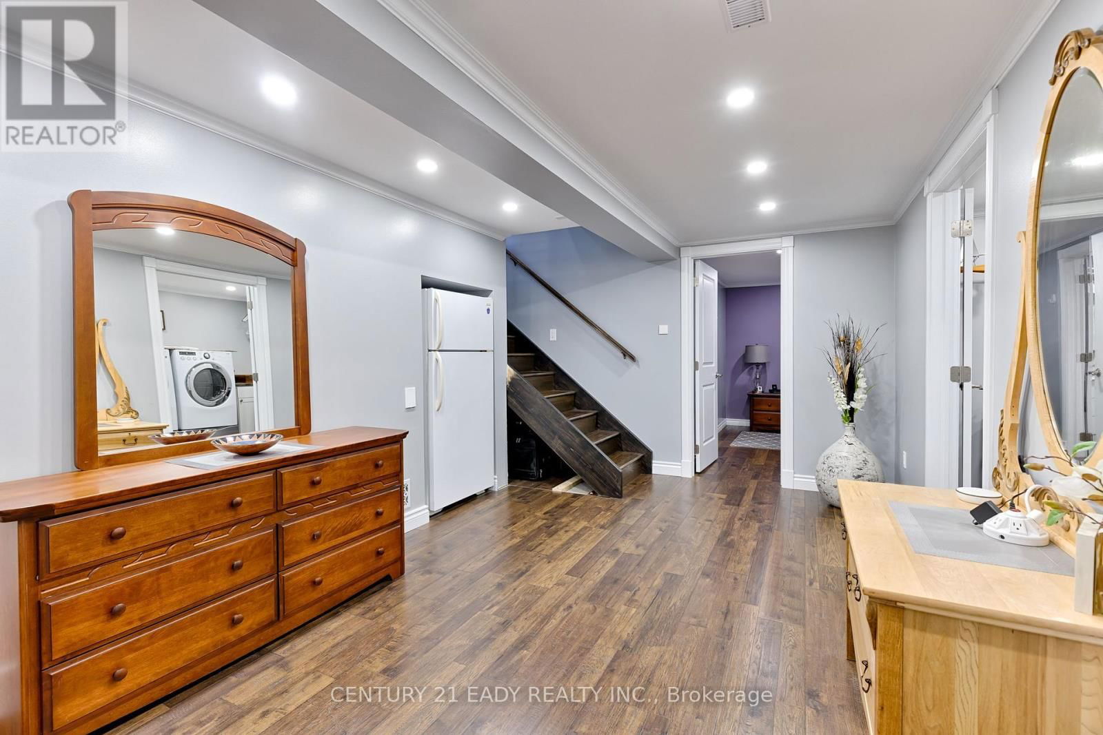 201 WADE AVENUE Image 46