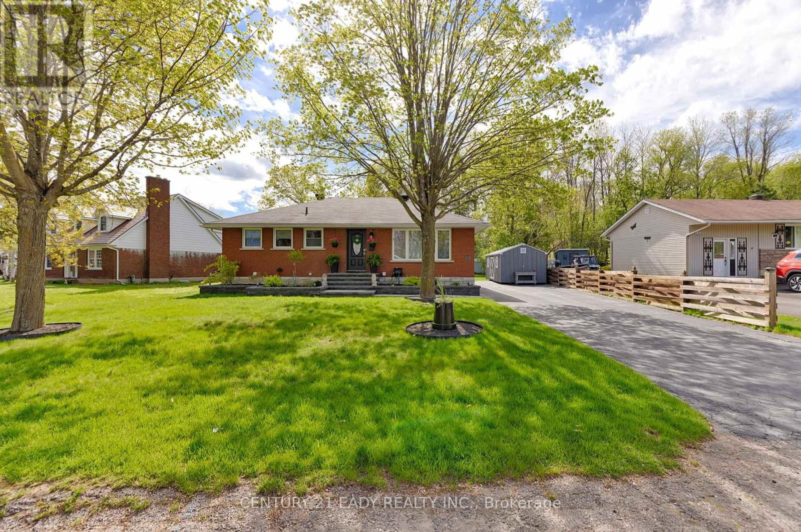 201 WADE AVENUE Image 9