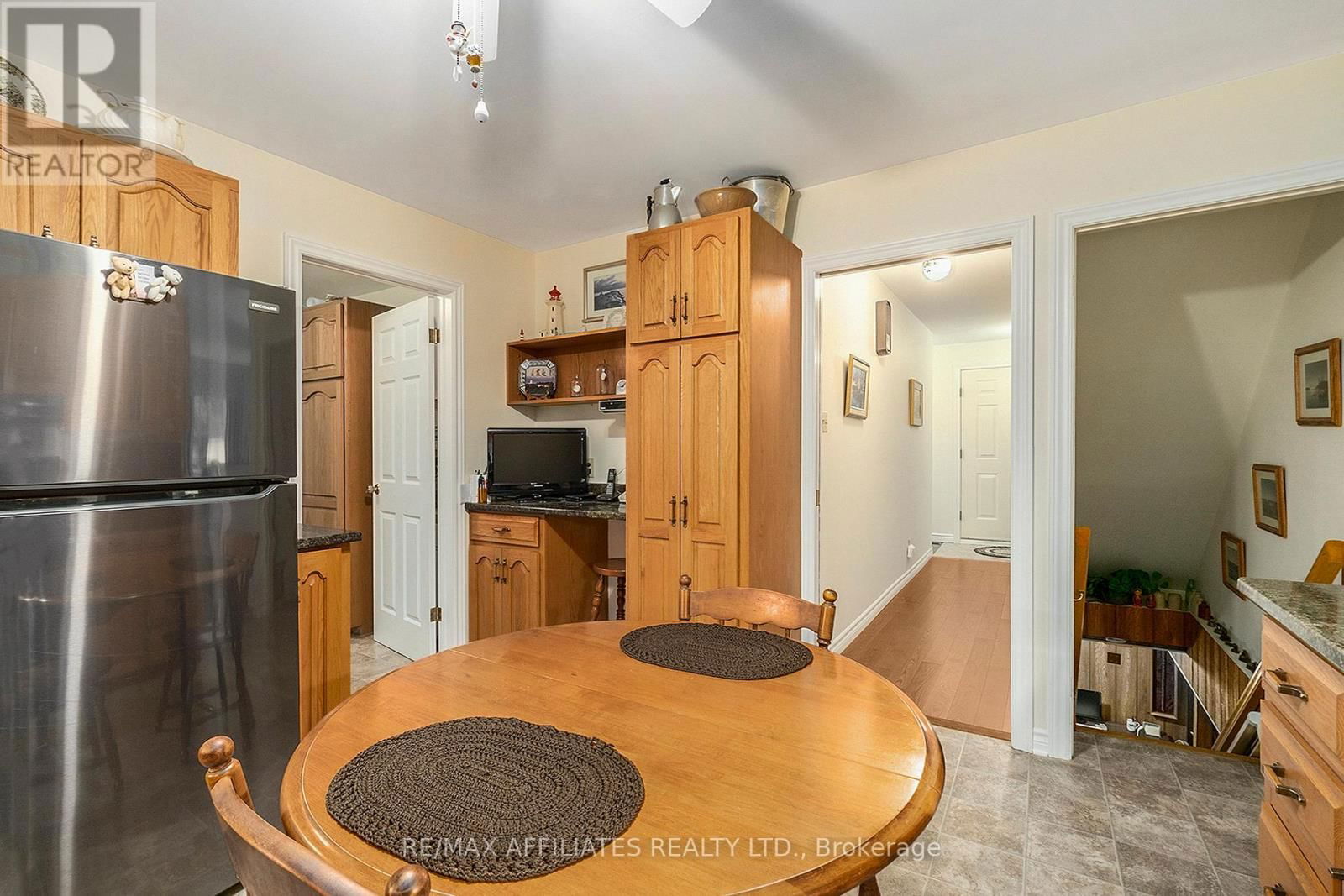 249 BRACKEN AVENUE Image 12