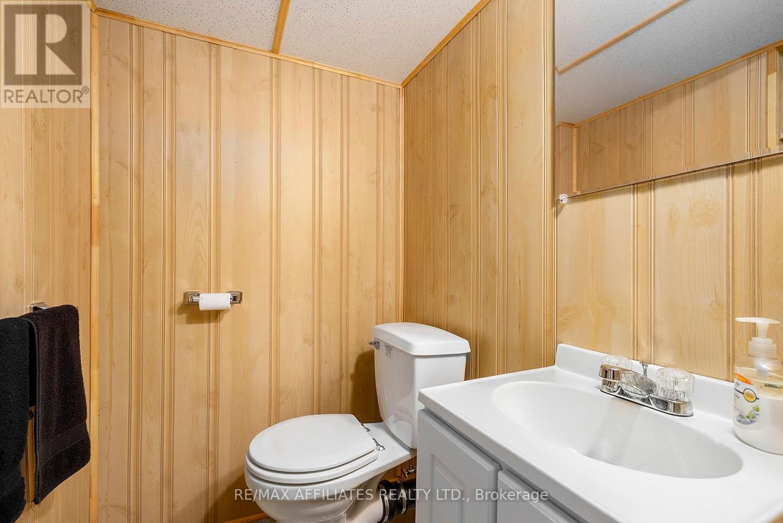 249 BRACKEN AVENUE Image 16