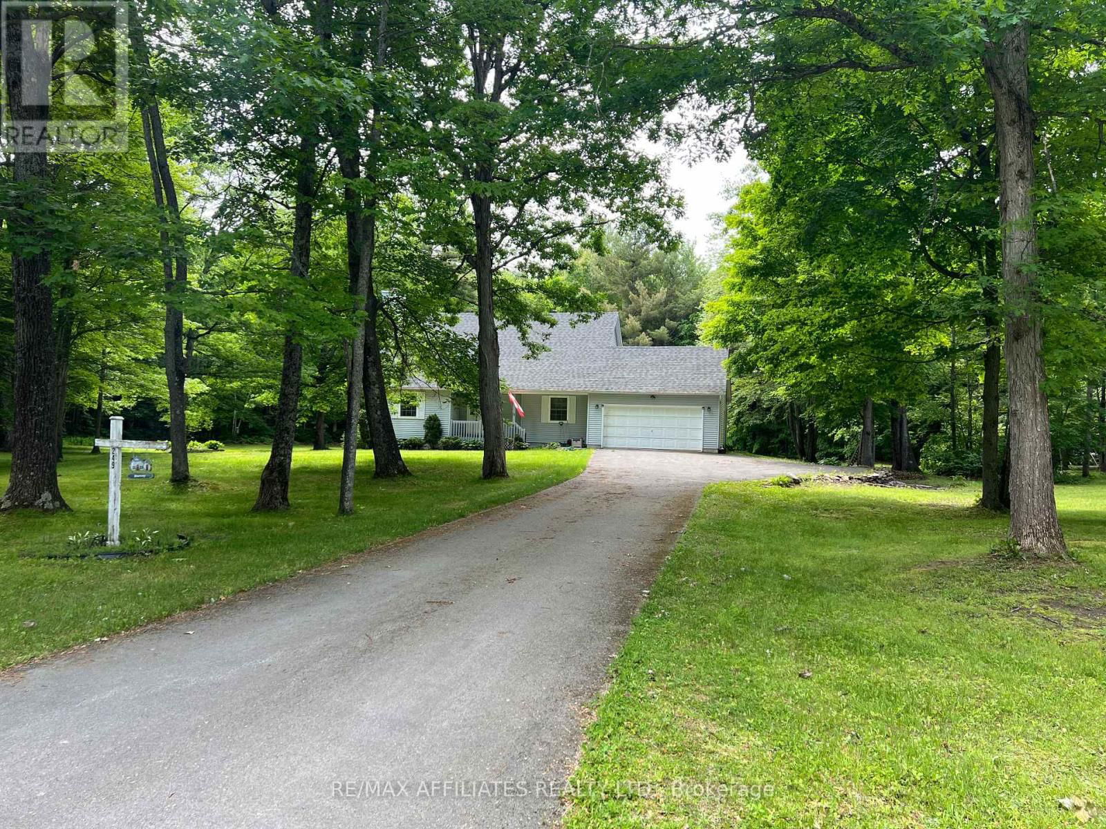 249 BRACKEN AVENUE Image 2