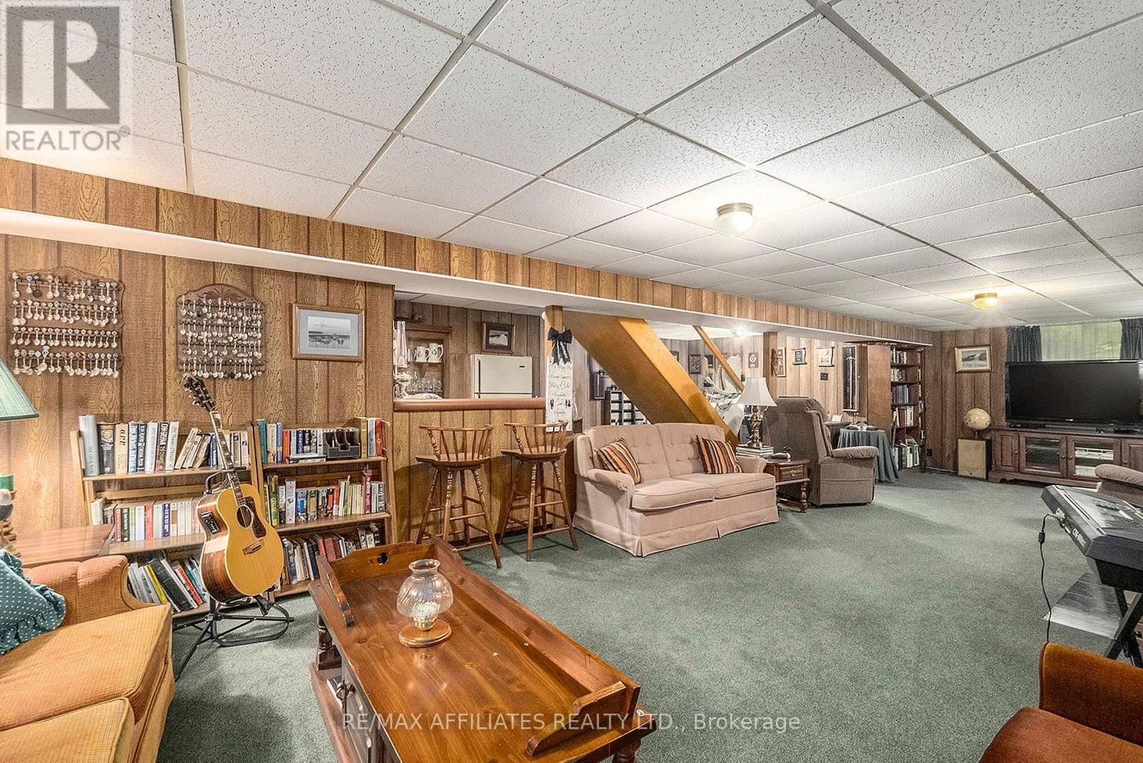 249 BRACKEN AVENUE Image 31