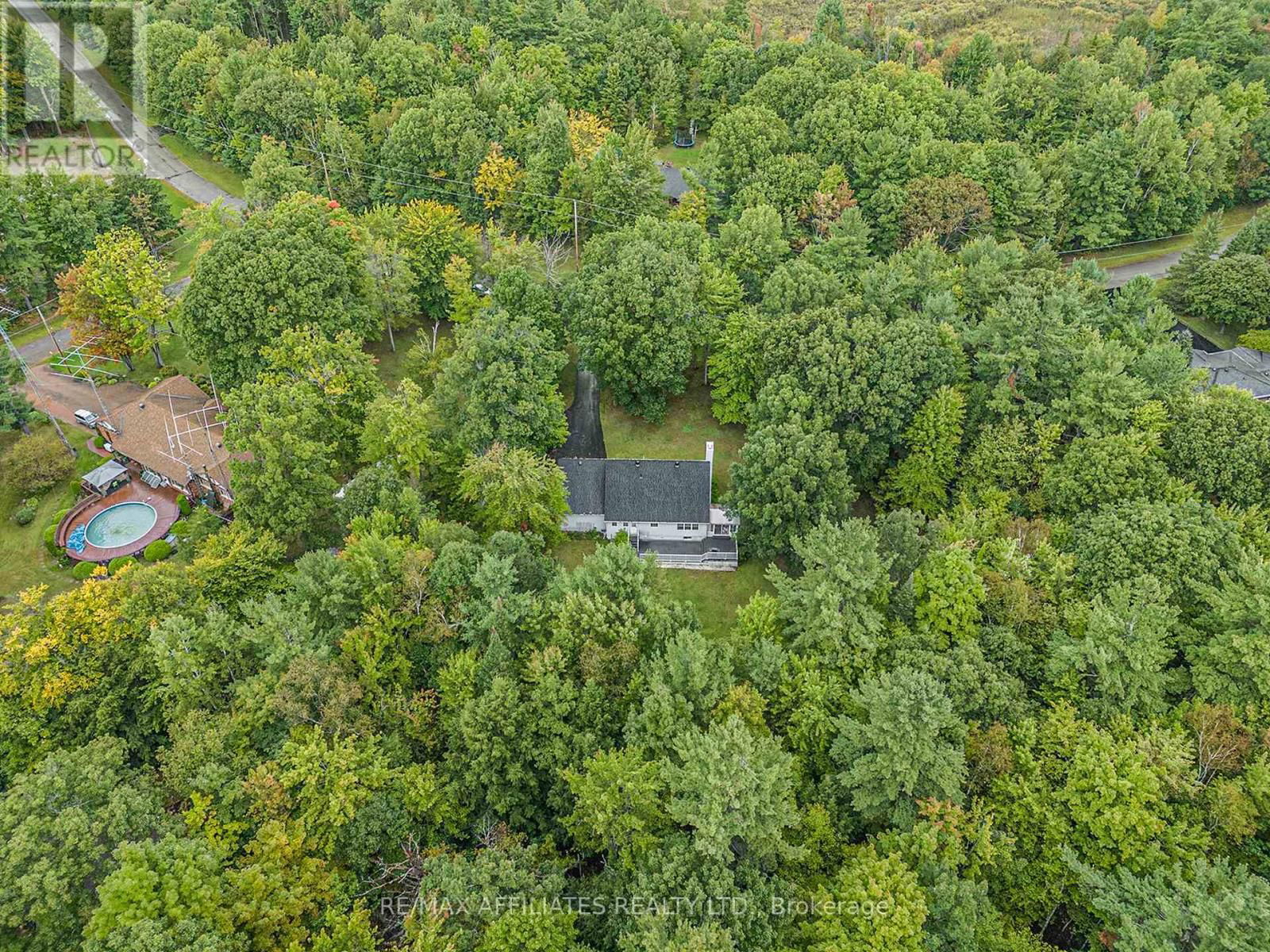 249 BRACKEN AVENUE Image 43