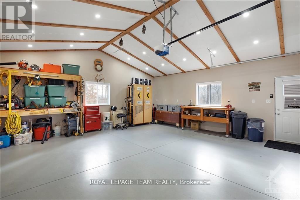 237 KENNEDY ROAD Image 28
