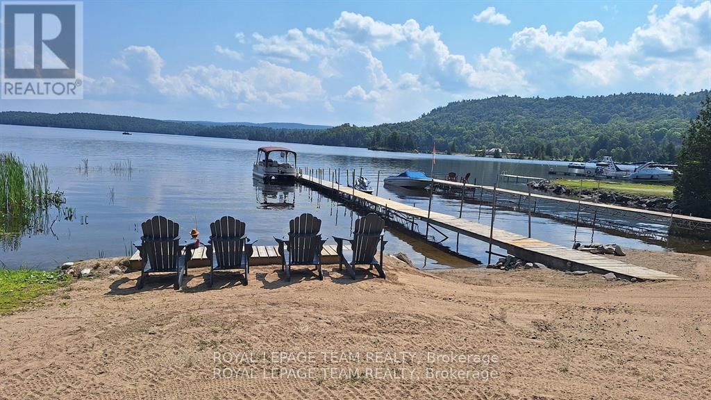 237 KENNEDY ROAD Image 32