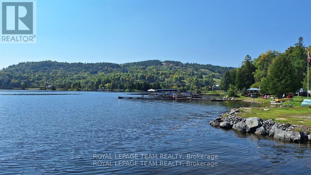 237 KENNEDY ROAD Image 38