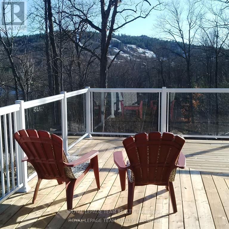 237 KENNEDY ROAD Image 40