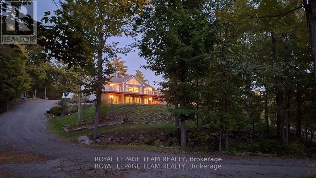 237 KENNEDY ROAD Image 42