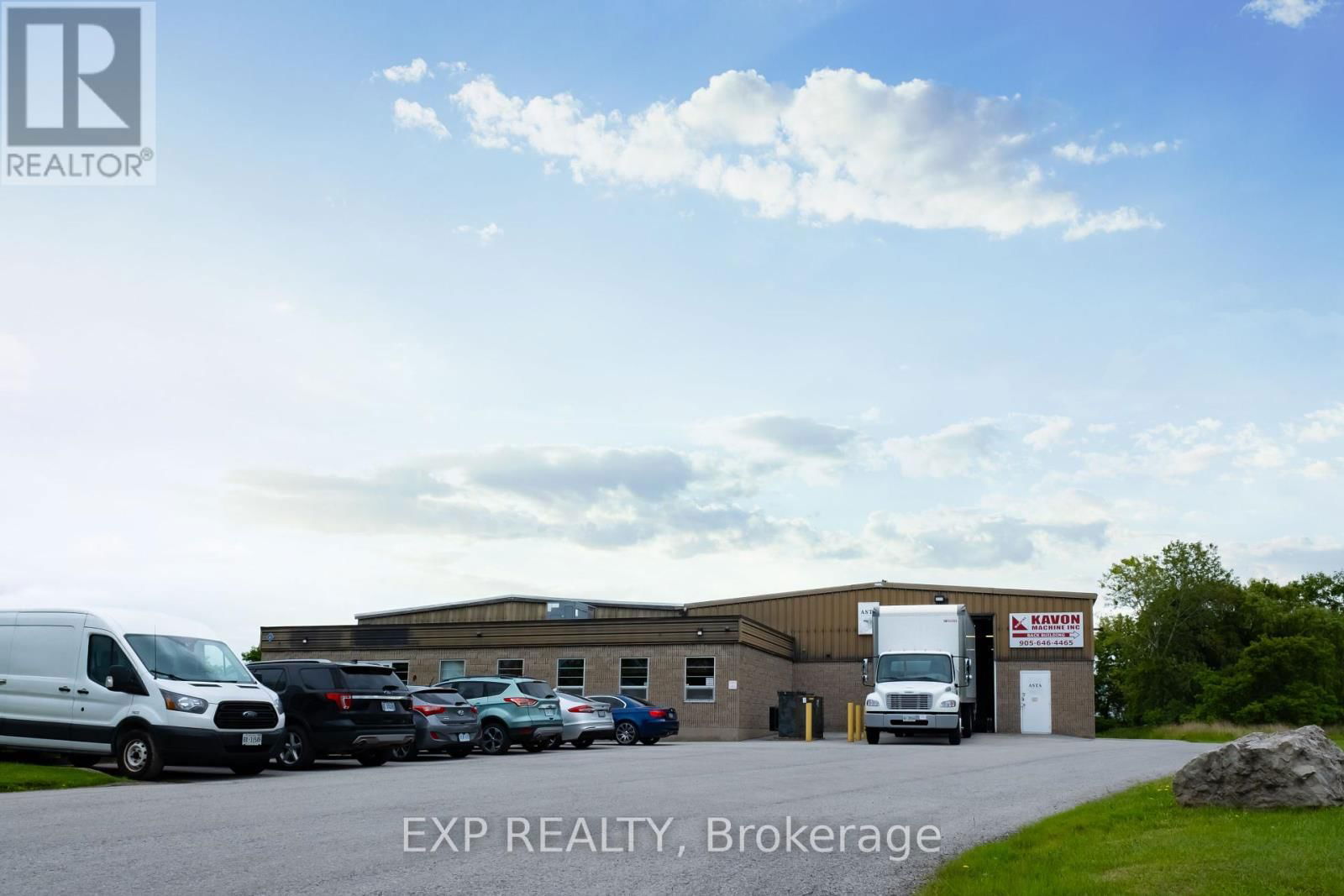 2 - 9 KEEFER ROAD Image 1