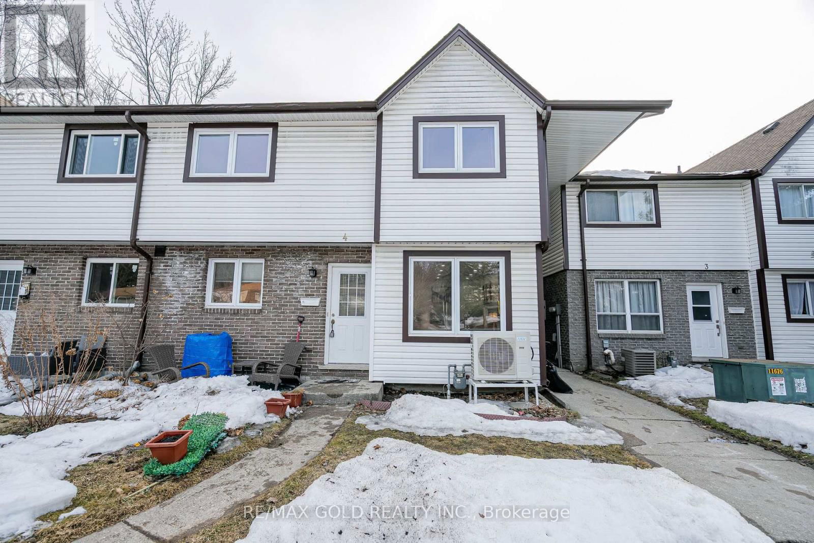 4 - 445 PIONEER DRIVE Image 1