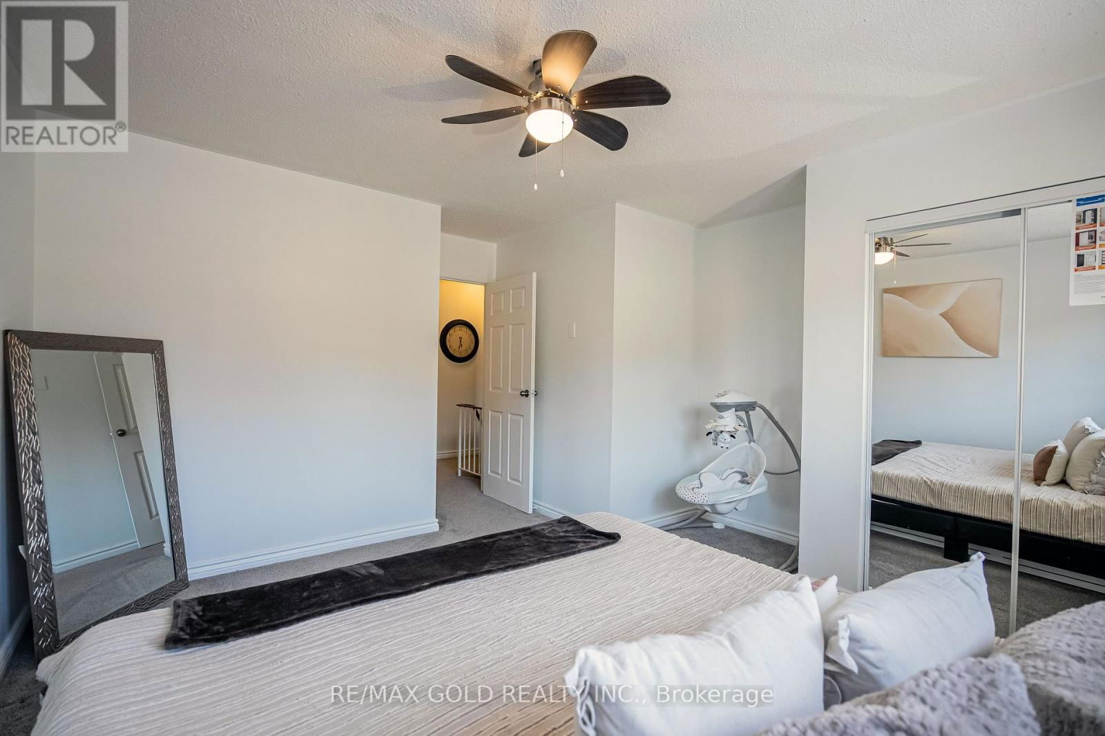 4 - 445 PIONEER DRIVE Image 18