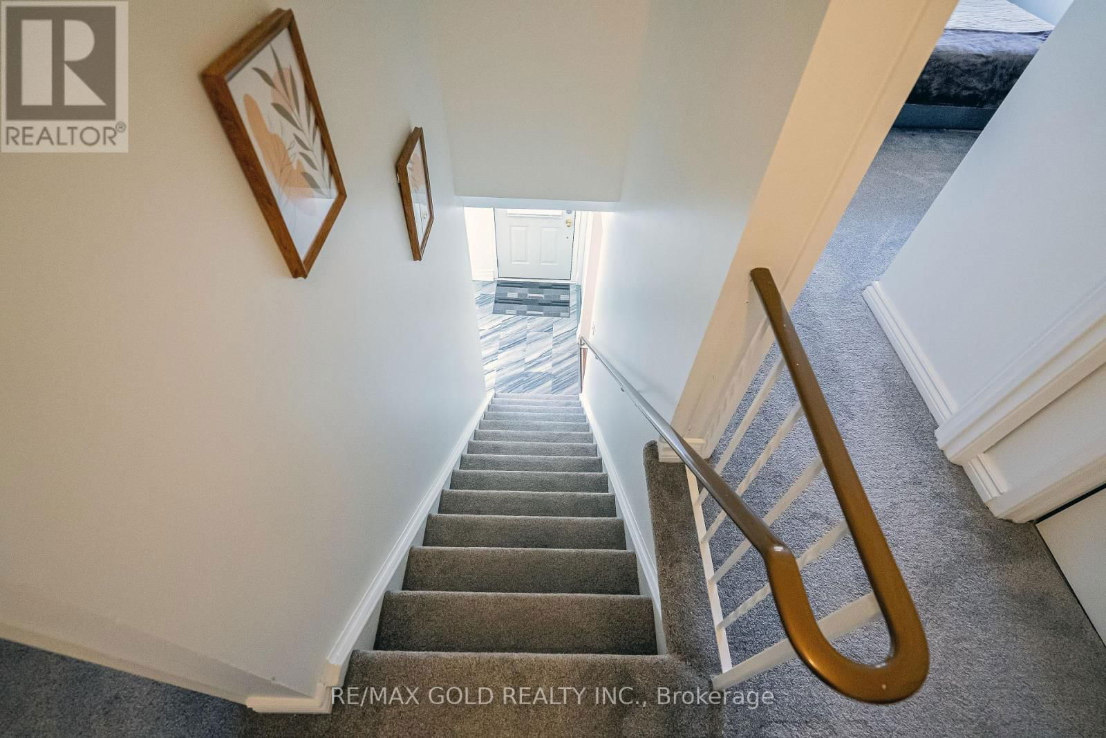 4 - 445 PIONEER DRIVE Image 22