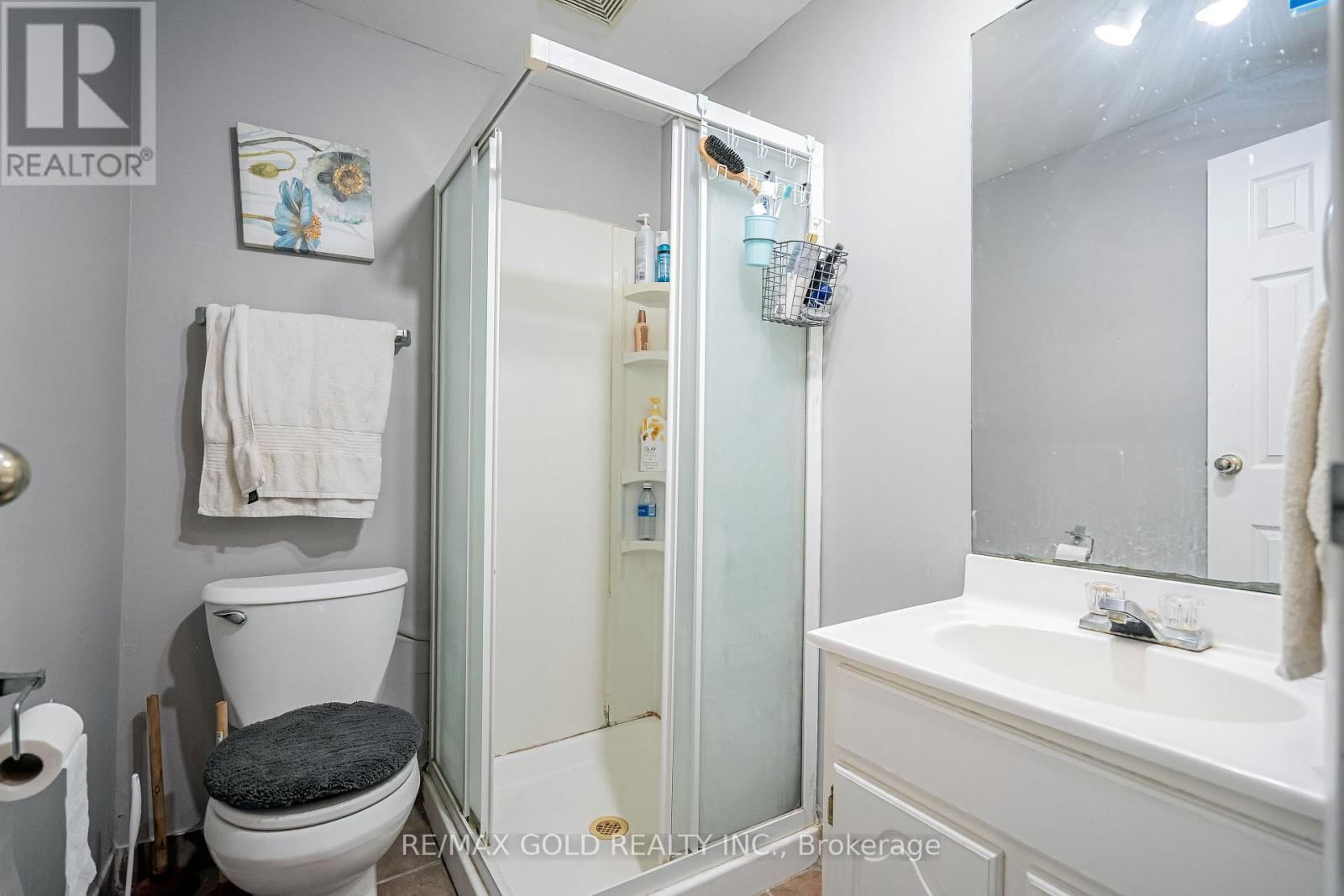 4 - 445 PIONEER DRIVE Image 25