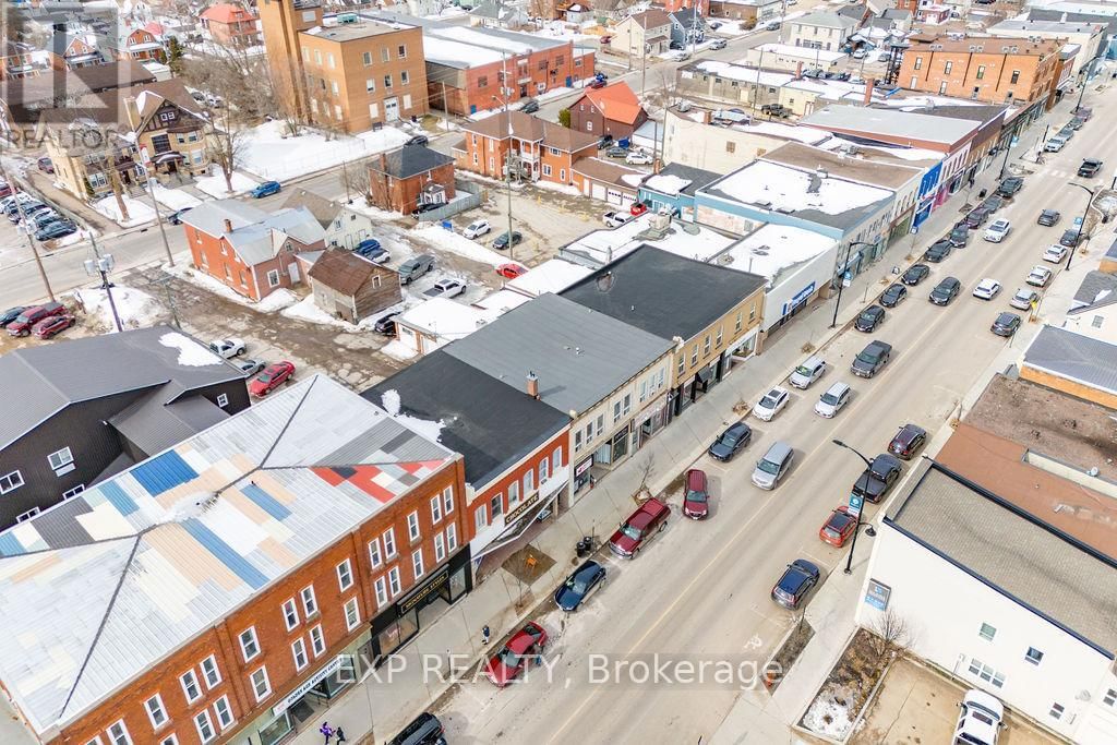 204 RAGLAN STREET SOUTH Image 24