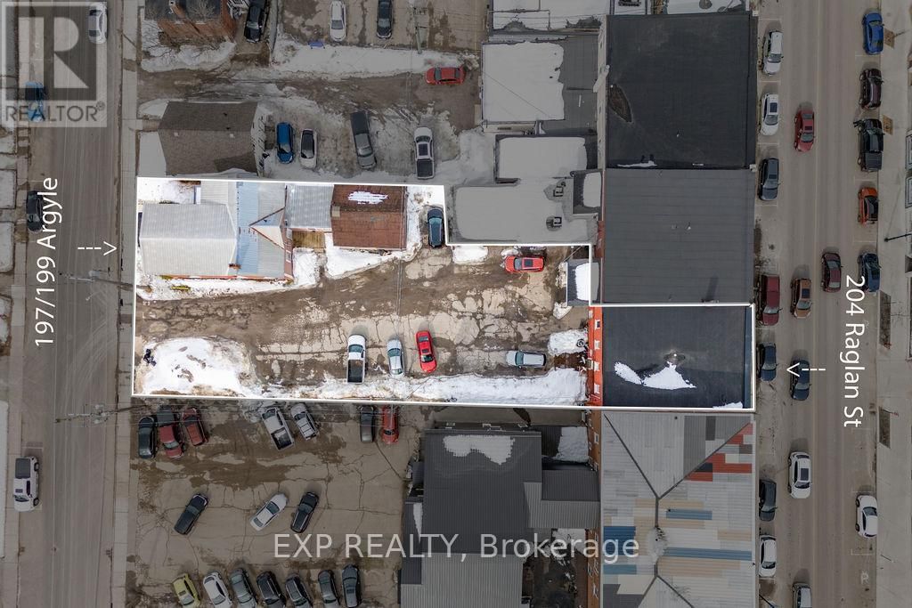 204 RAGLAN STREET SOUTH Image 4