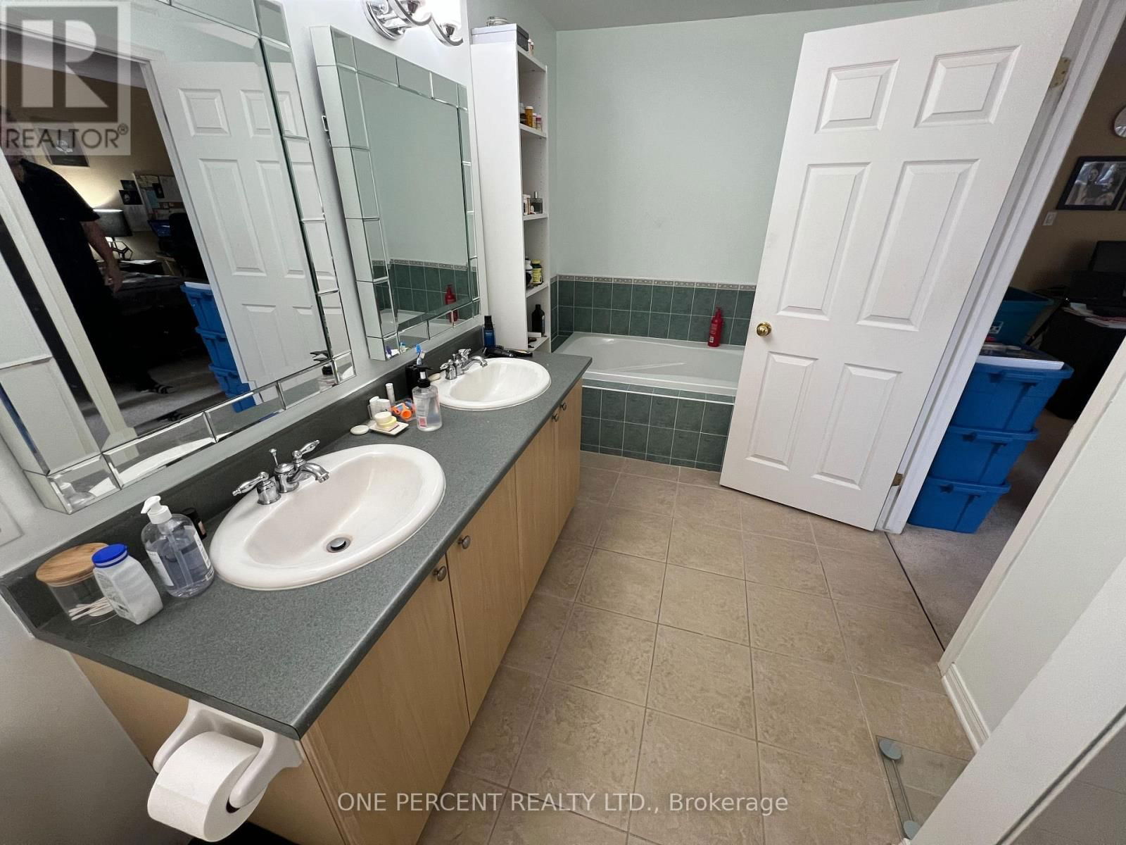 194 GLYNN AVENUE Image 17