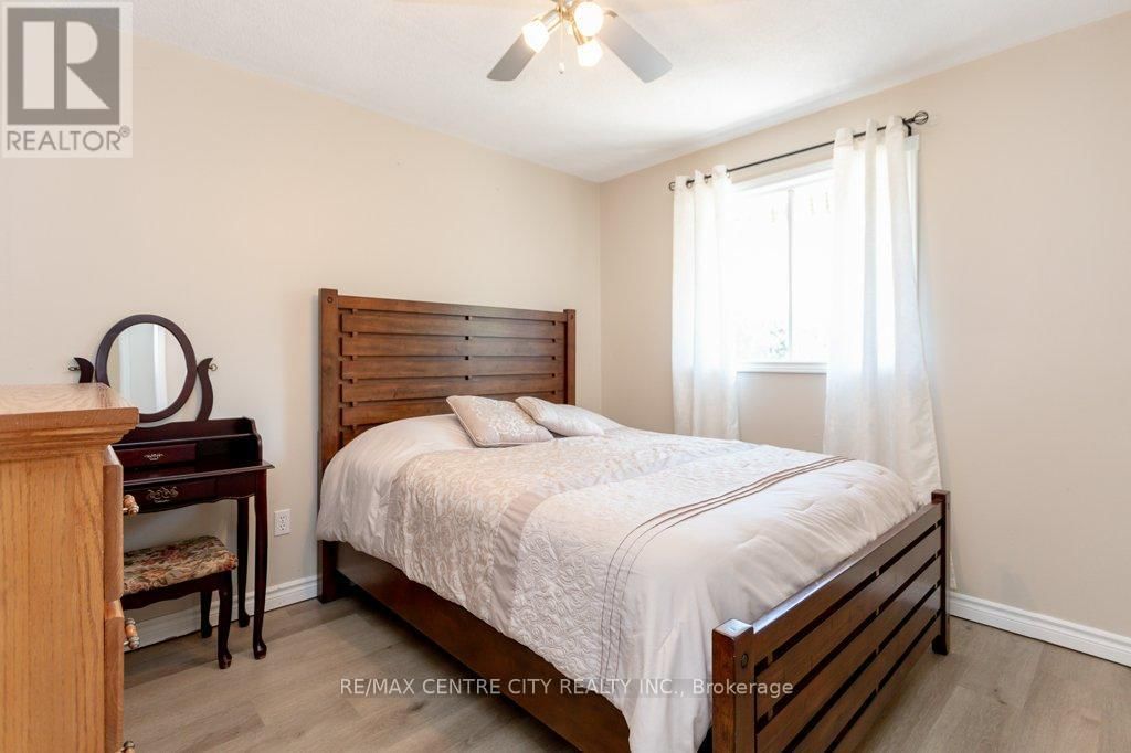 55 MELANIE DRIVE SOUTHEAST Image 16