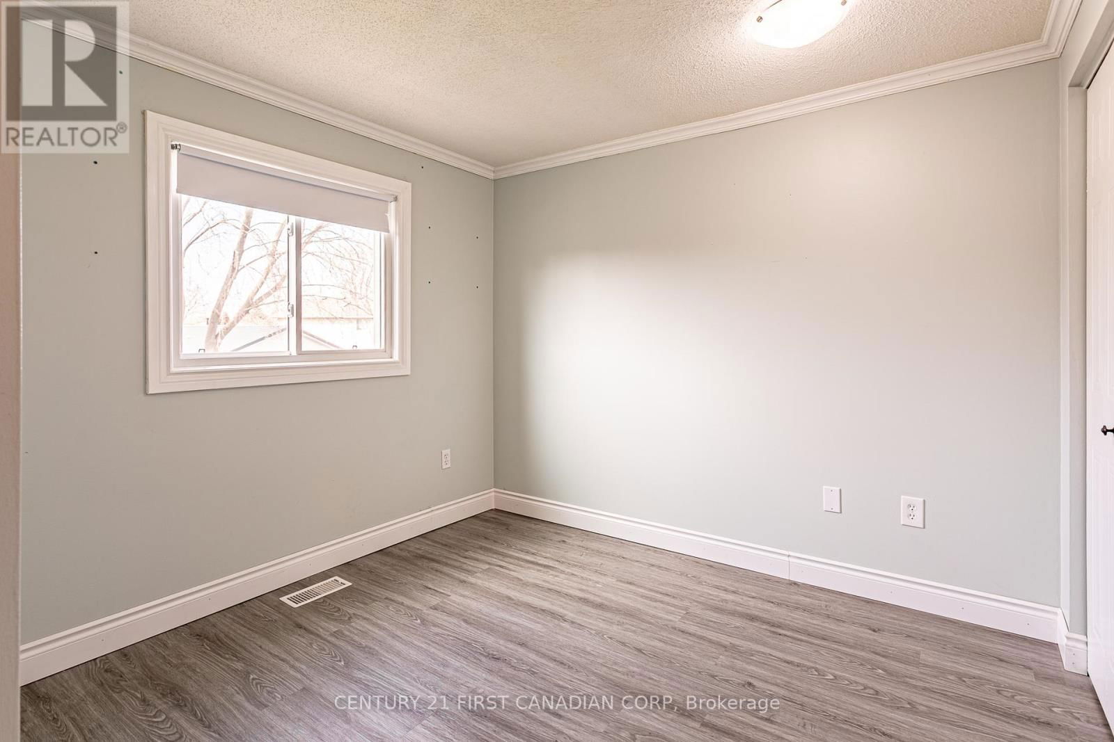 91 BONAVENTURE DRIVE WEST Image 14