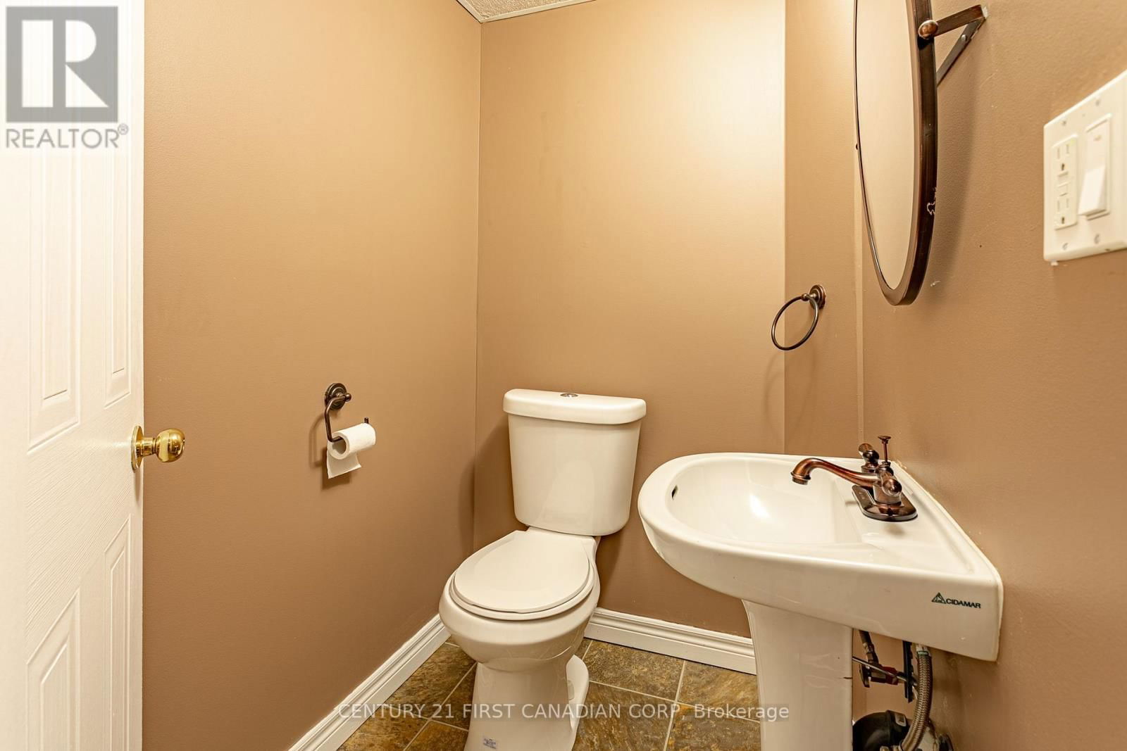 91 BONAVENTURE DRIVE WEST Image 21