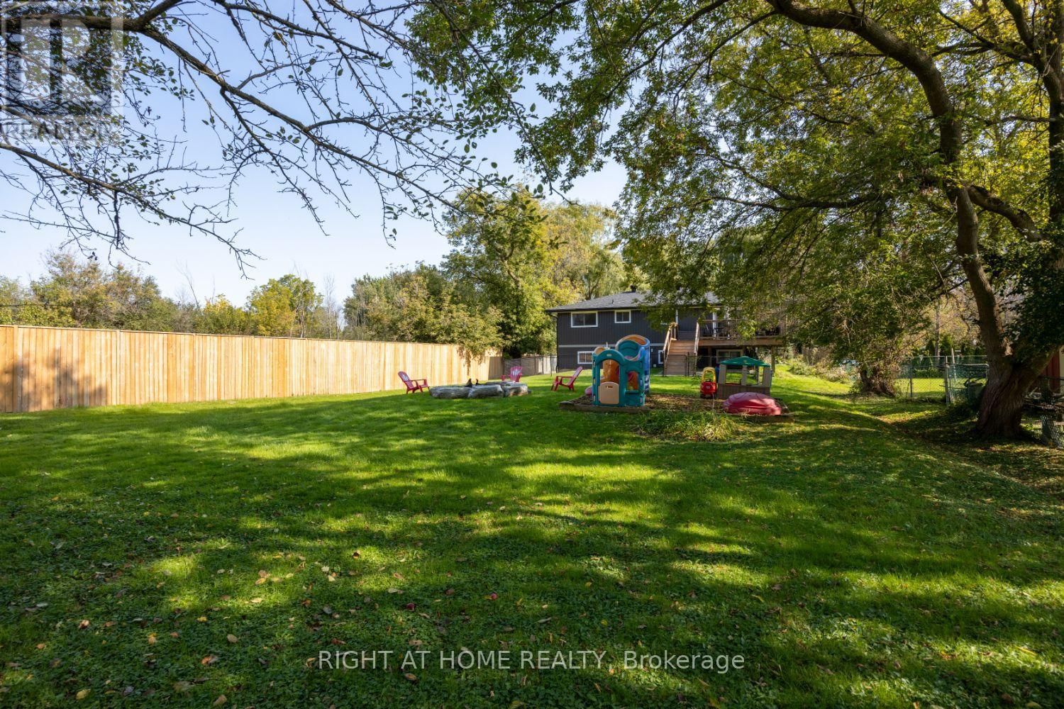 420 PARKHILL ROAD EAST Image 30