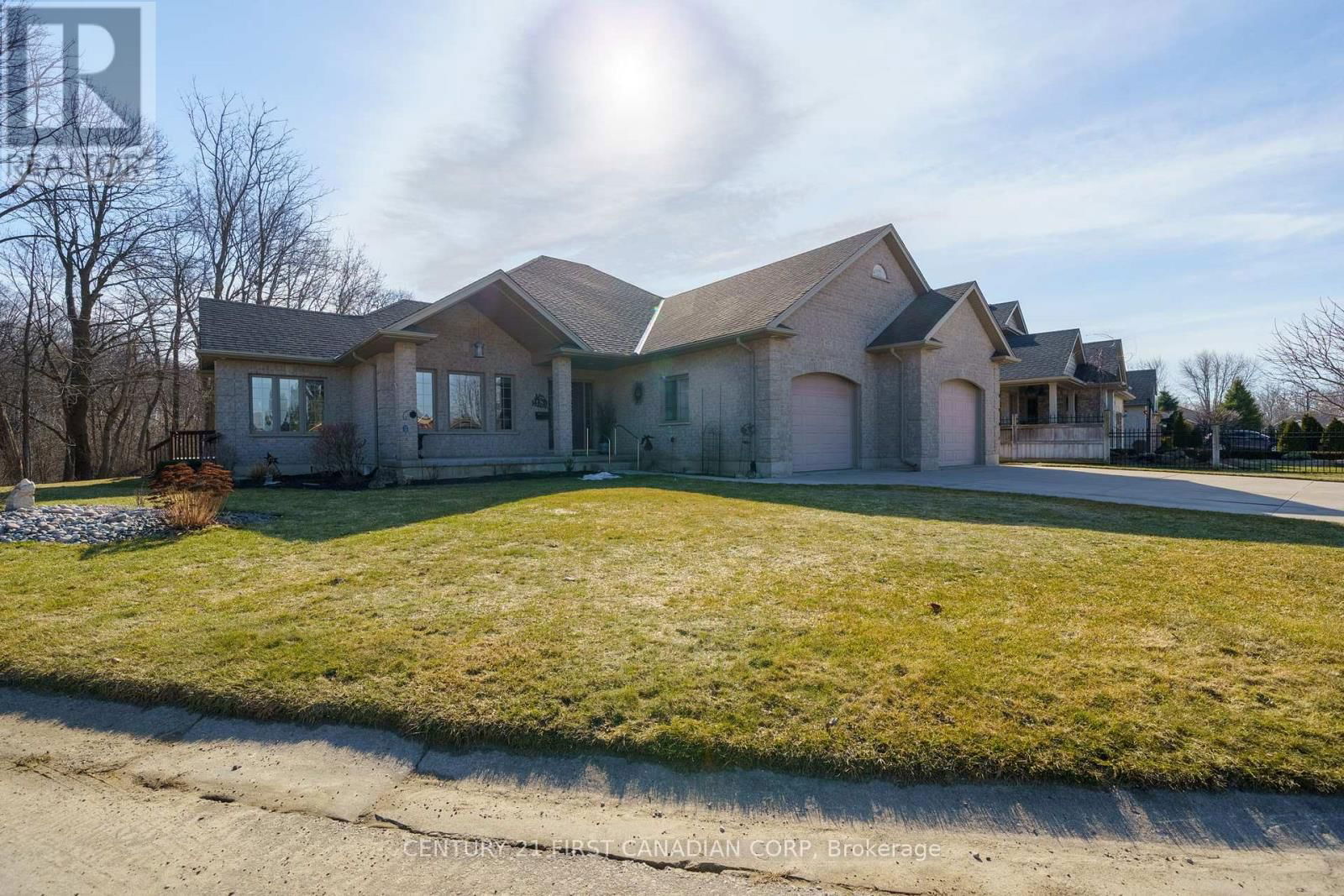 487 PETERSEN AVENUE Image 1