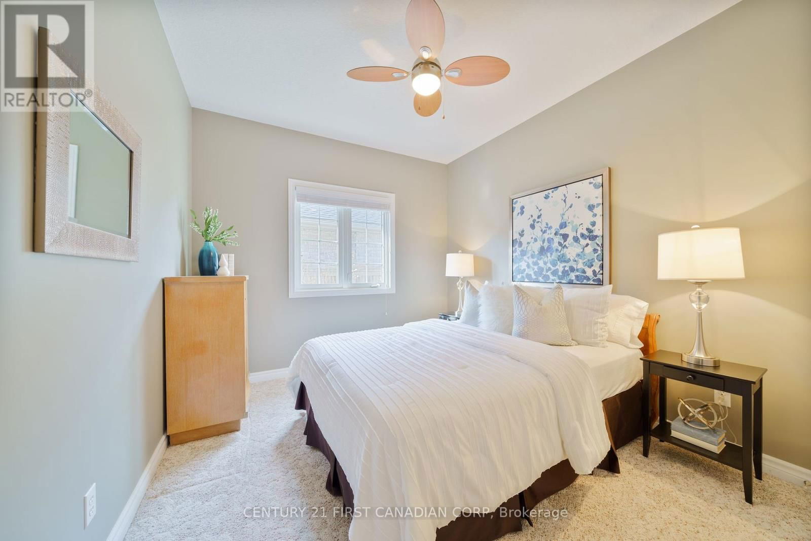 487 PETERSEN AVENUE Image 21