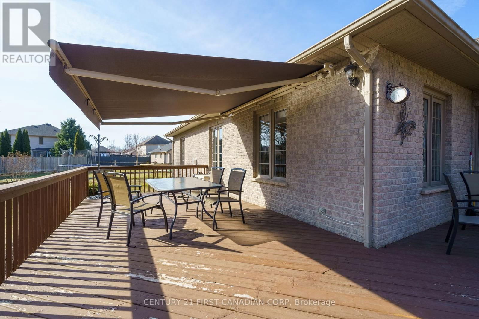 487 PETERSEN AVENUE Image 35