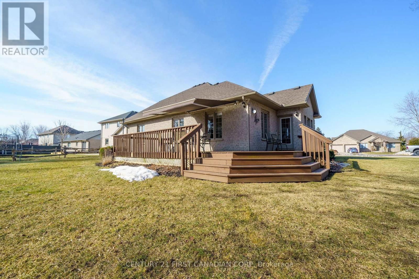 487 PETERSEN AVENUE Image 36