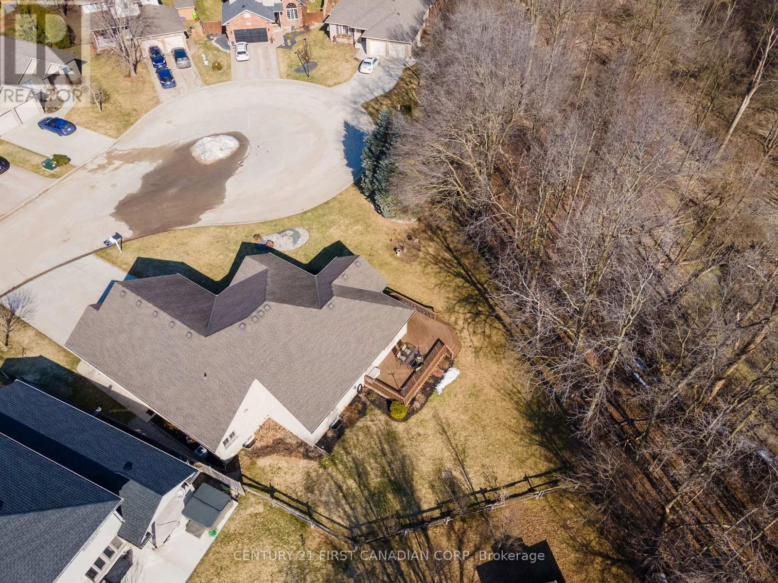 487 PETERSEN AVENUE Image 39