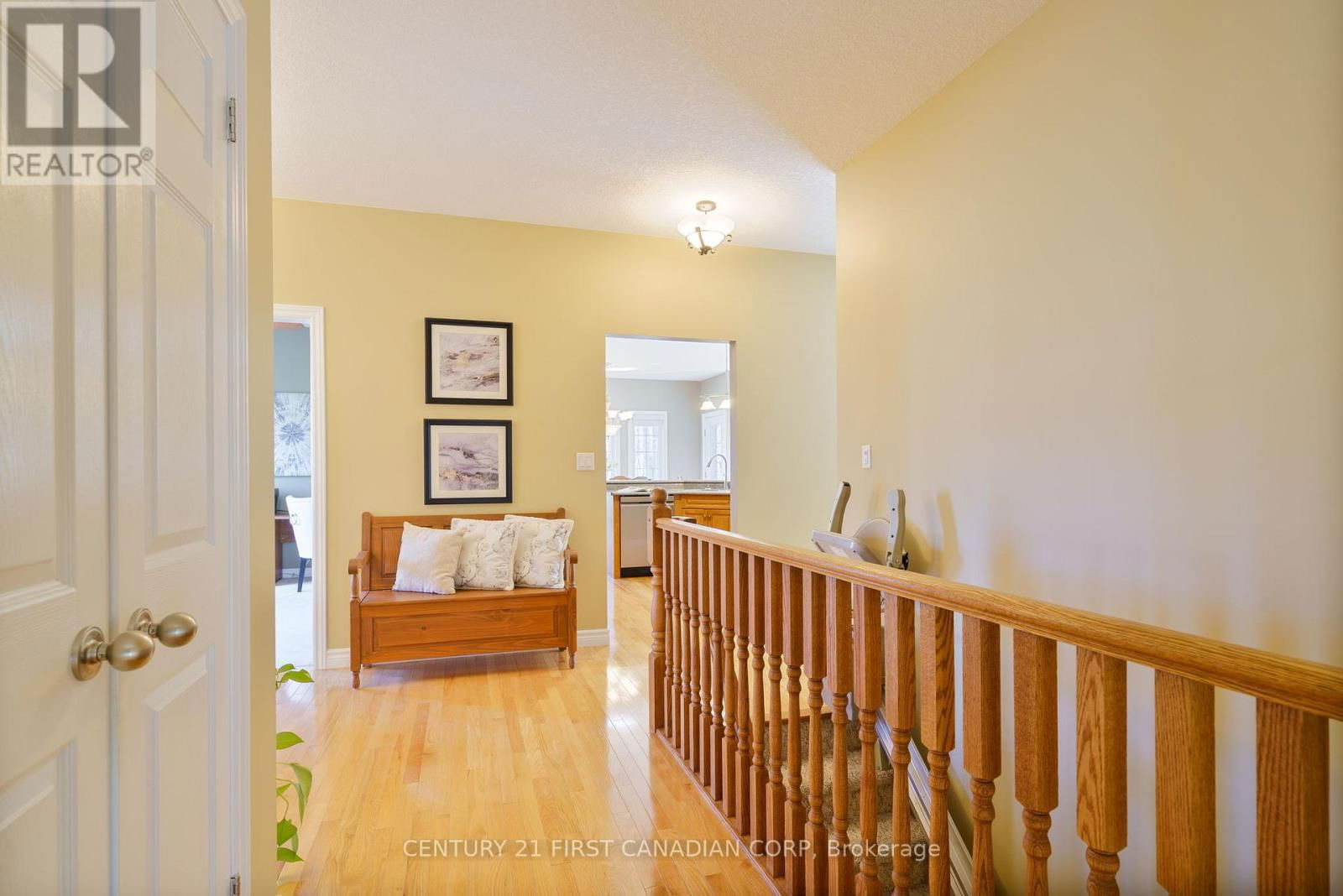 487 PETERSEN AVENUE Image 7