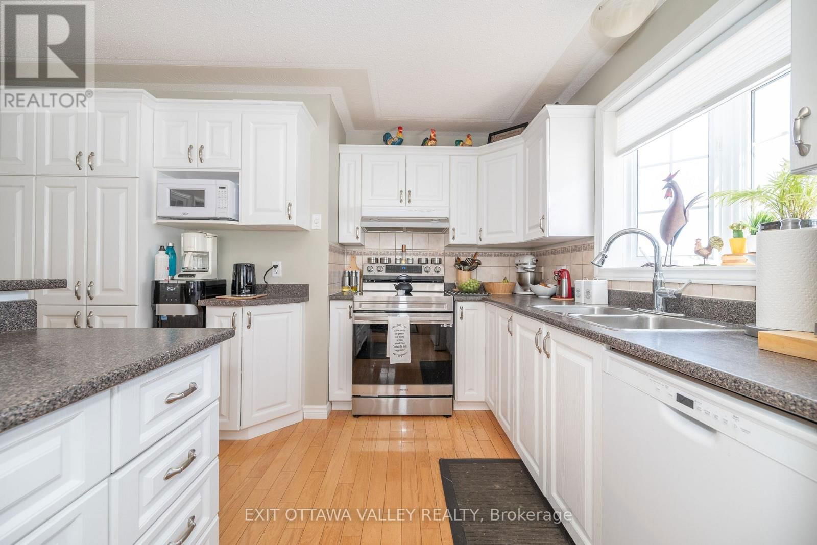 37 LACHANCE TRAIL Image 10