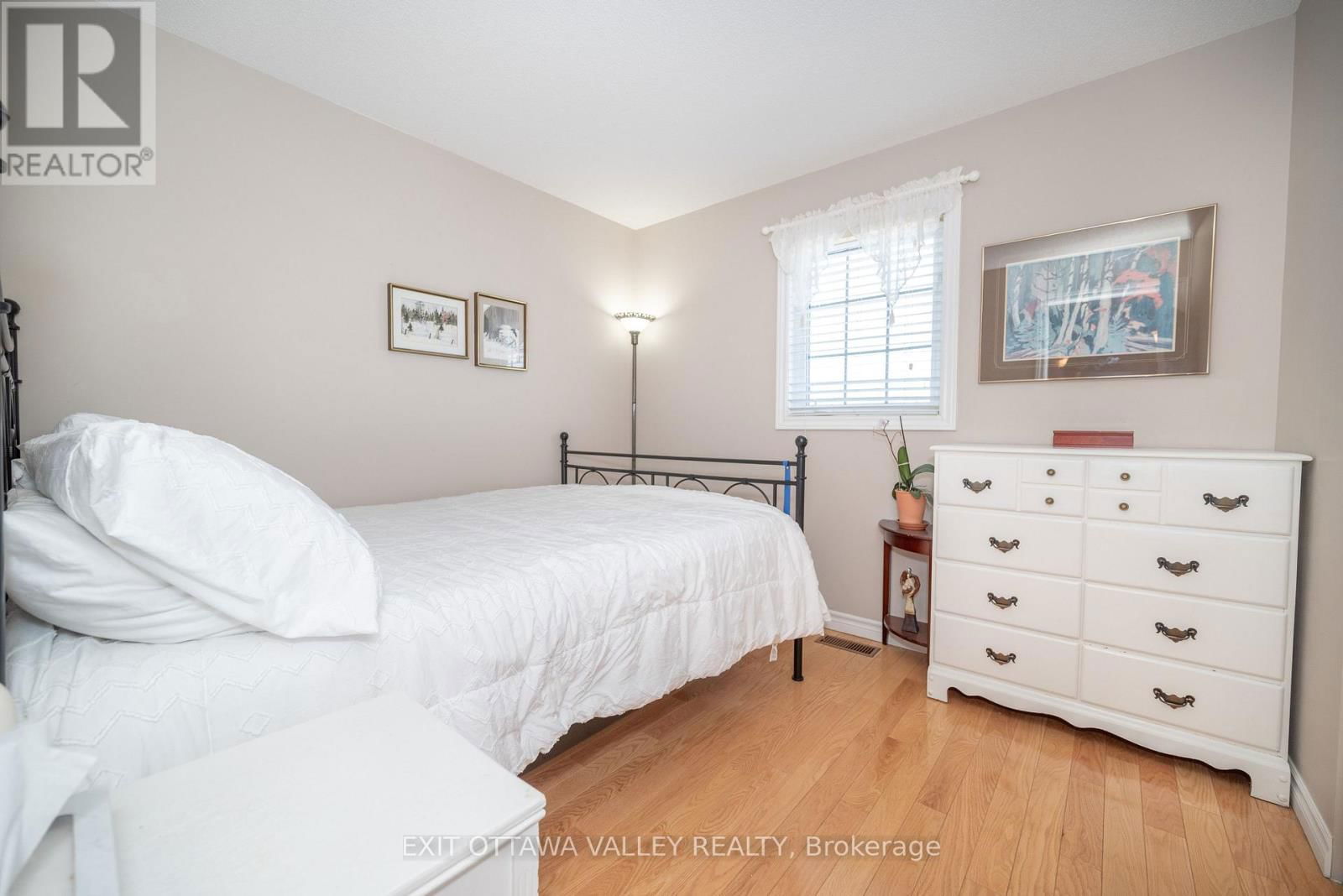 37 LACHANCE TRAIL Image 21