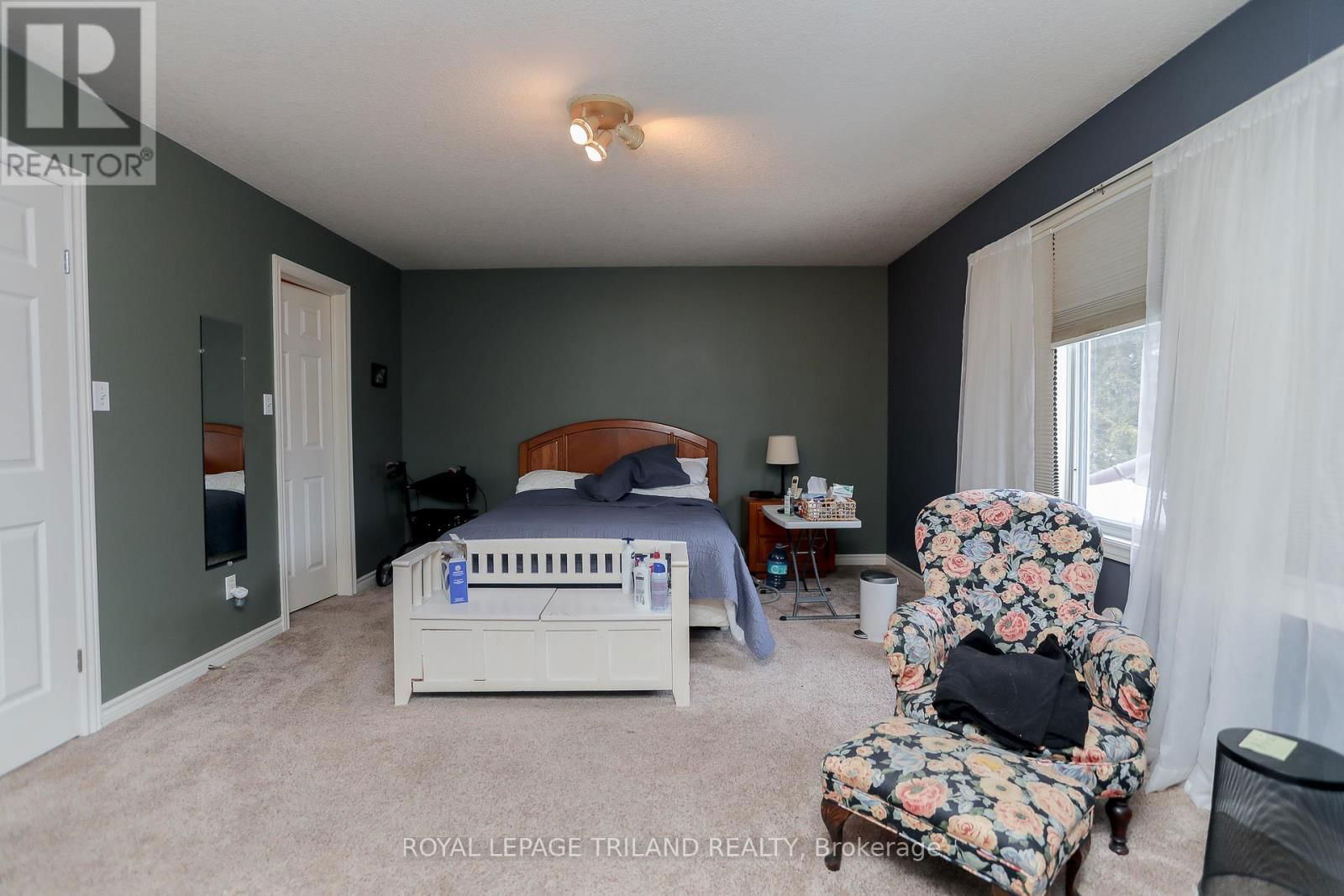 6657 BEATTIE STREET Image 23