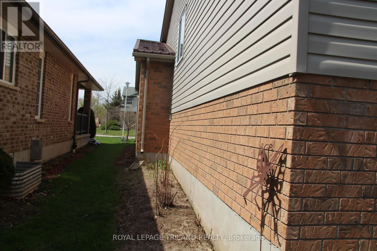 6657 BEATTIE STREET Image 3