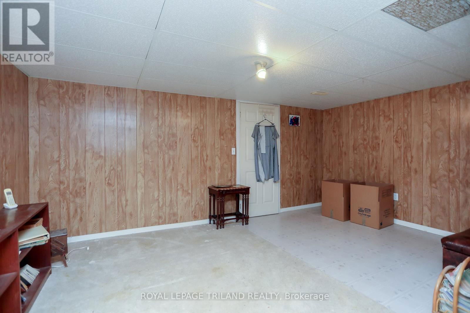 6657 BEATTIE STREET Image 32