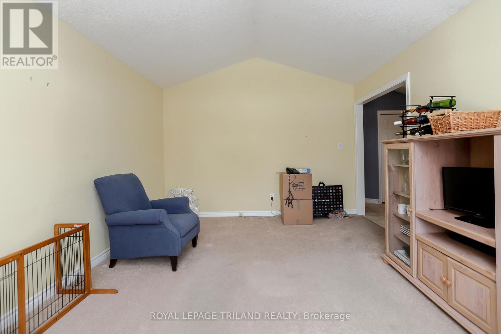 6657 BEATTIE STREET Image 8